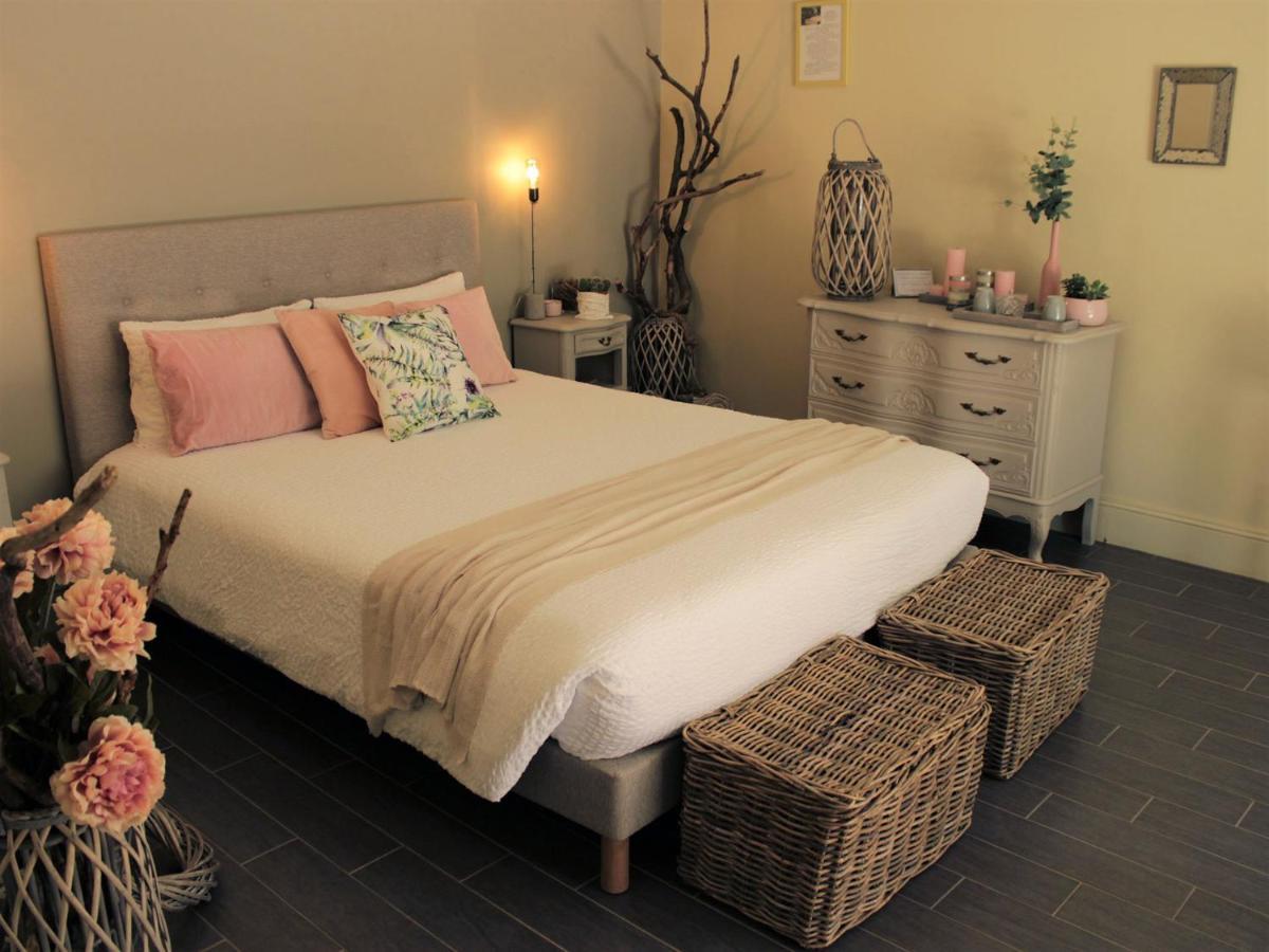 Chambre D'Hotes Les Rives De La Tronne Mer Ngoại thất bức ảnh