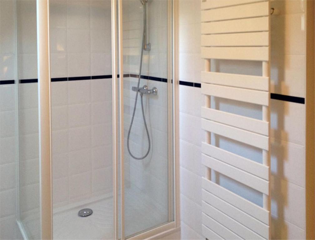 Chambre D'Hotes Les Rives De La Tronne Mer Phòng bức ảnh