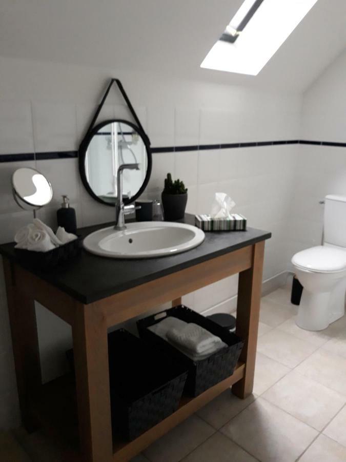 Chambre D'Hotes Les Rives De La Tronne Mer Ngoại thất bức ảnh