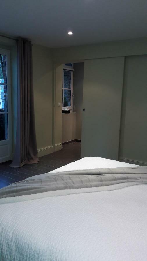 Chambre D'Hotes Les Rives De La Tronne Mer Ngoại thất bức ảnh