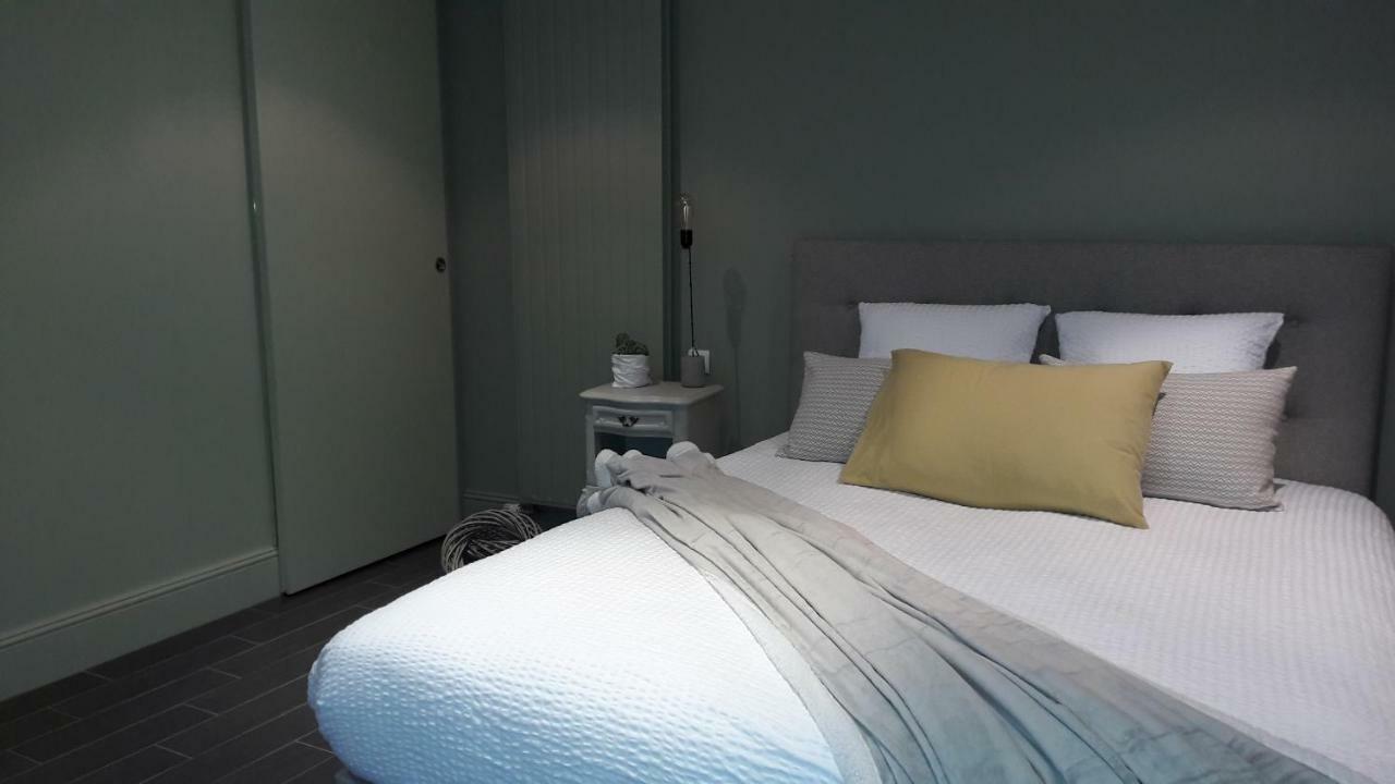Chambre D'Hotes Les Rives De La Tronne Mer Ngoại thất bức ảnh